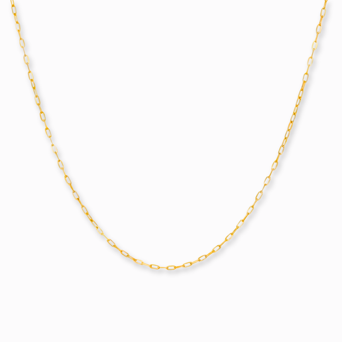 Kabel schakelketting 0,75 mm 14k goud, hangend op witte achtergrond