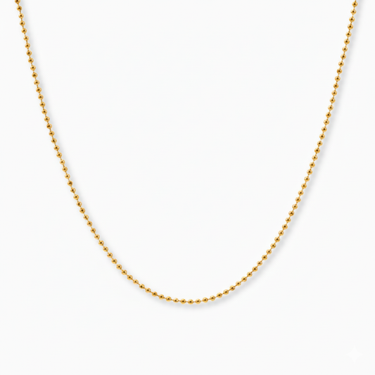 Bolletjesketting 1,5 mm 14k goud, hangend op witte achtergrond