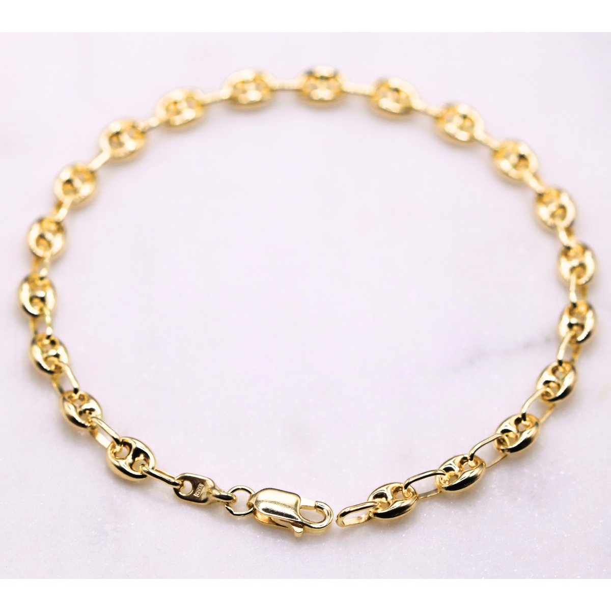 Koffieboon armband 5 mm 14k goud, opengelegd in lus op natuursteen