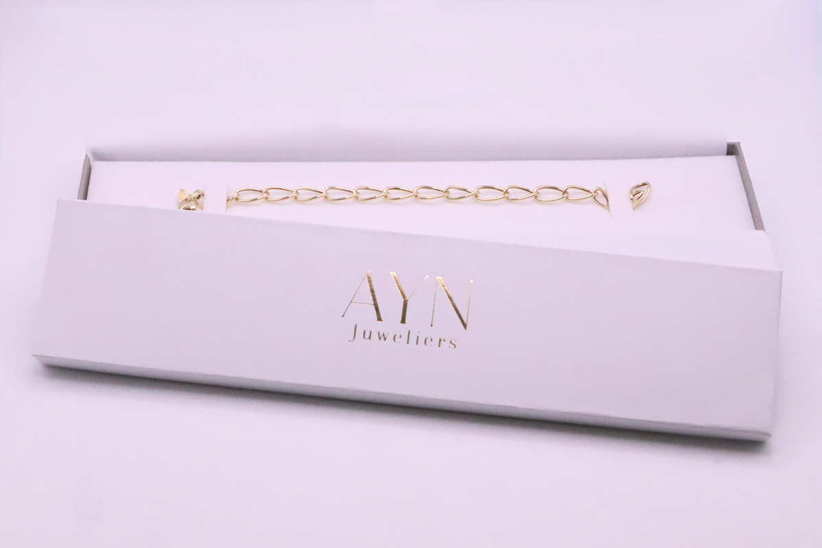 Paperclip armband classic 4 mm 14k goud in open grijs AYN juwelenetui
