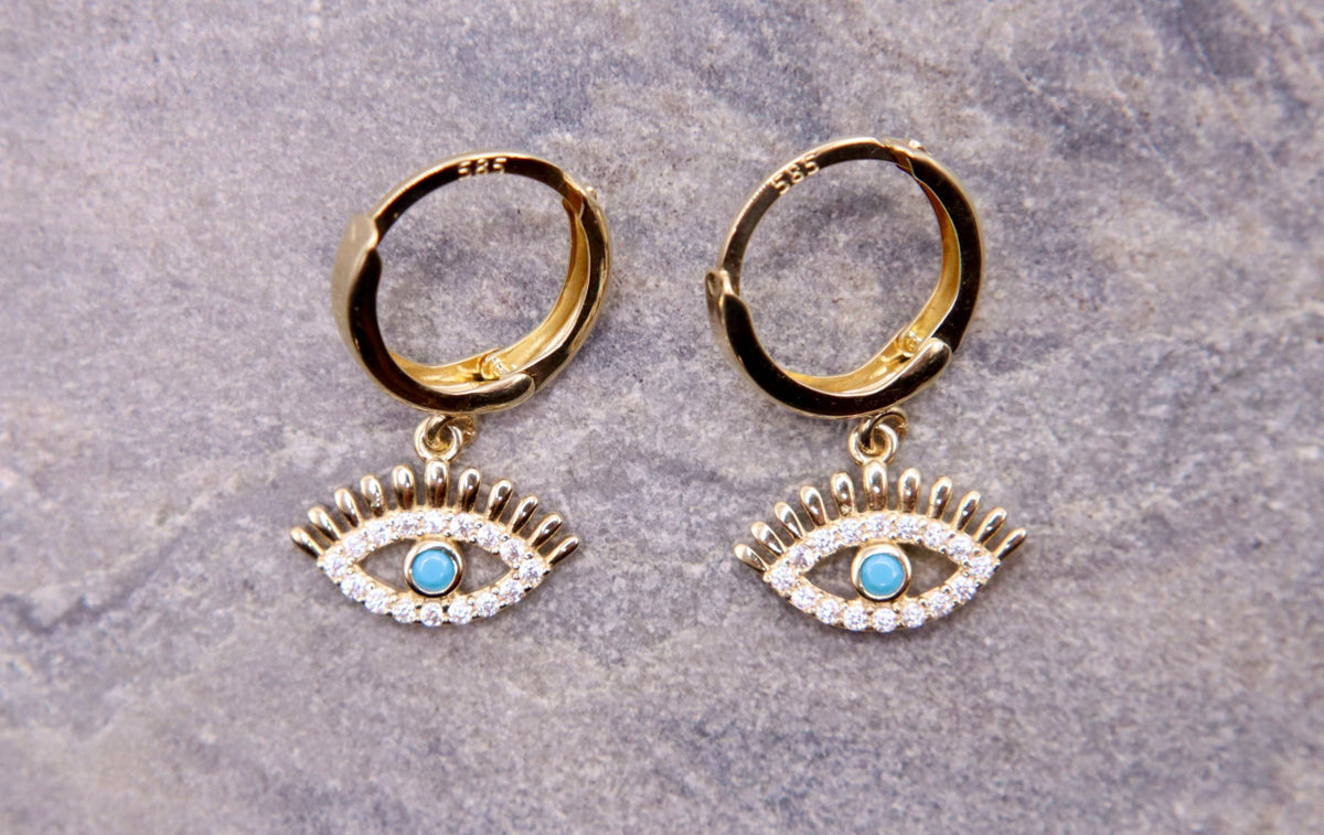 Oorhangers oogvorm 12,5 mm 14k goud, paar op natuursteen