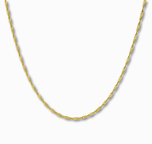 Twist ketting 2,25 mm 14k goud, hangend op witte achtergrond