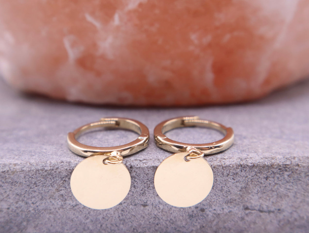 Oorhangers rond plaatje 12,5 mm 14k goud, paar op natuursteen