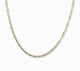 Ovale Schakelketting 2,5 mm 14k goud, hangend op witte achtergrond